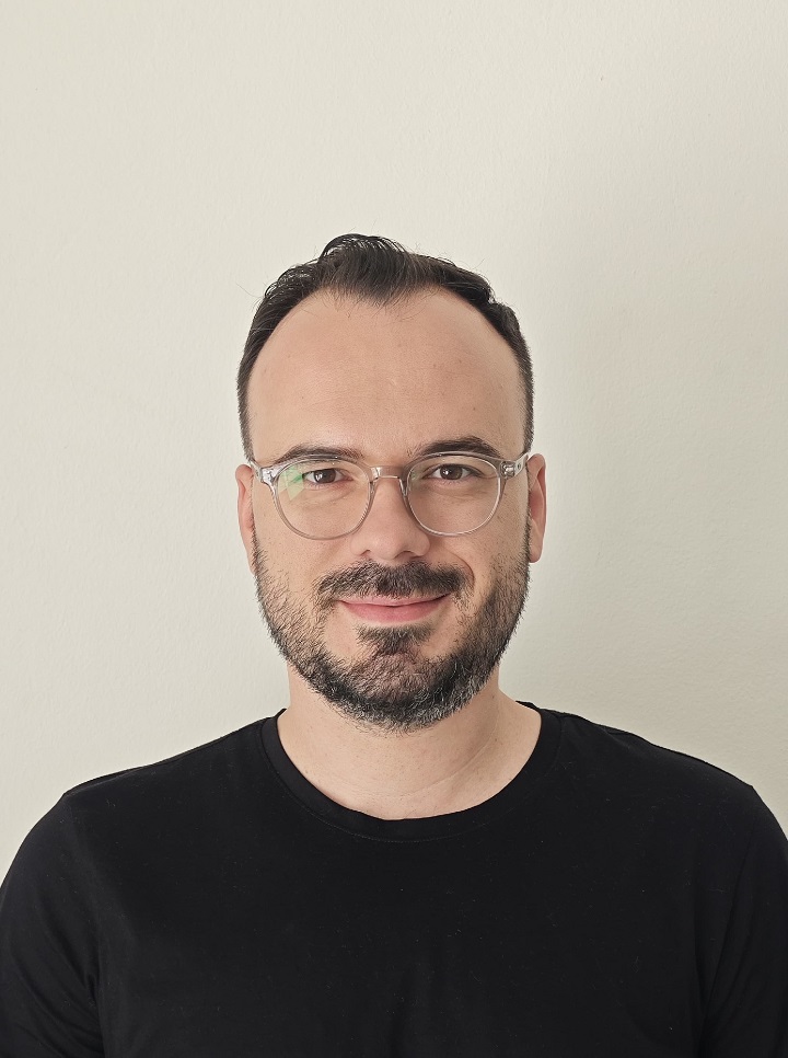 Dr.Öğretim Üyesi Serhat UZUNBAYIR