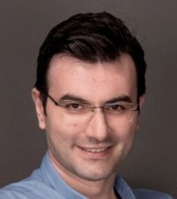 Doç. Dr. Hamdi Giray REŞAT