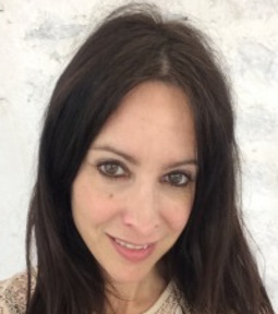 Instructor Dr. Elma CORUJO GONZALEZ